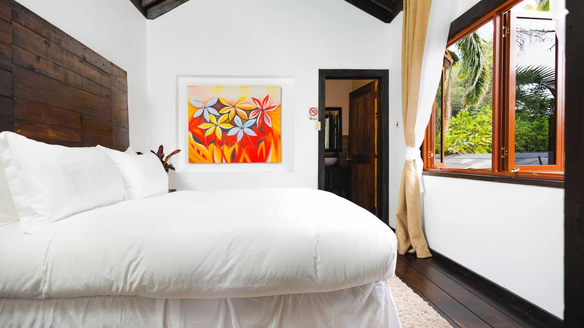 Serendipity Holistic Resort Spa Kingston 4*,
